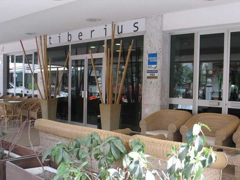 Hotel Tiberius Rimini Exterior photo